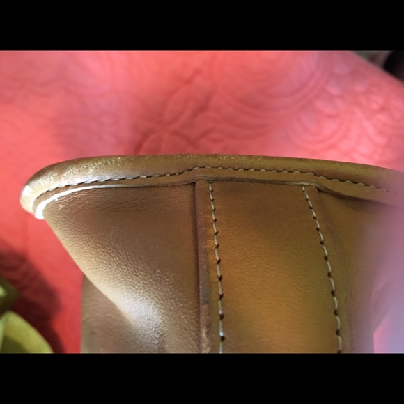 Handbag - Picture 5 of 6